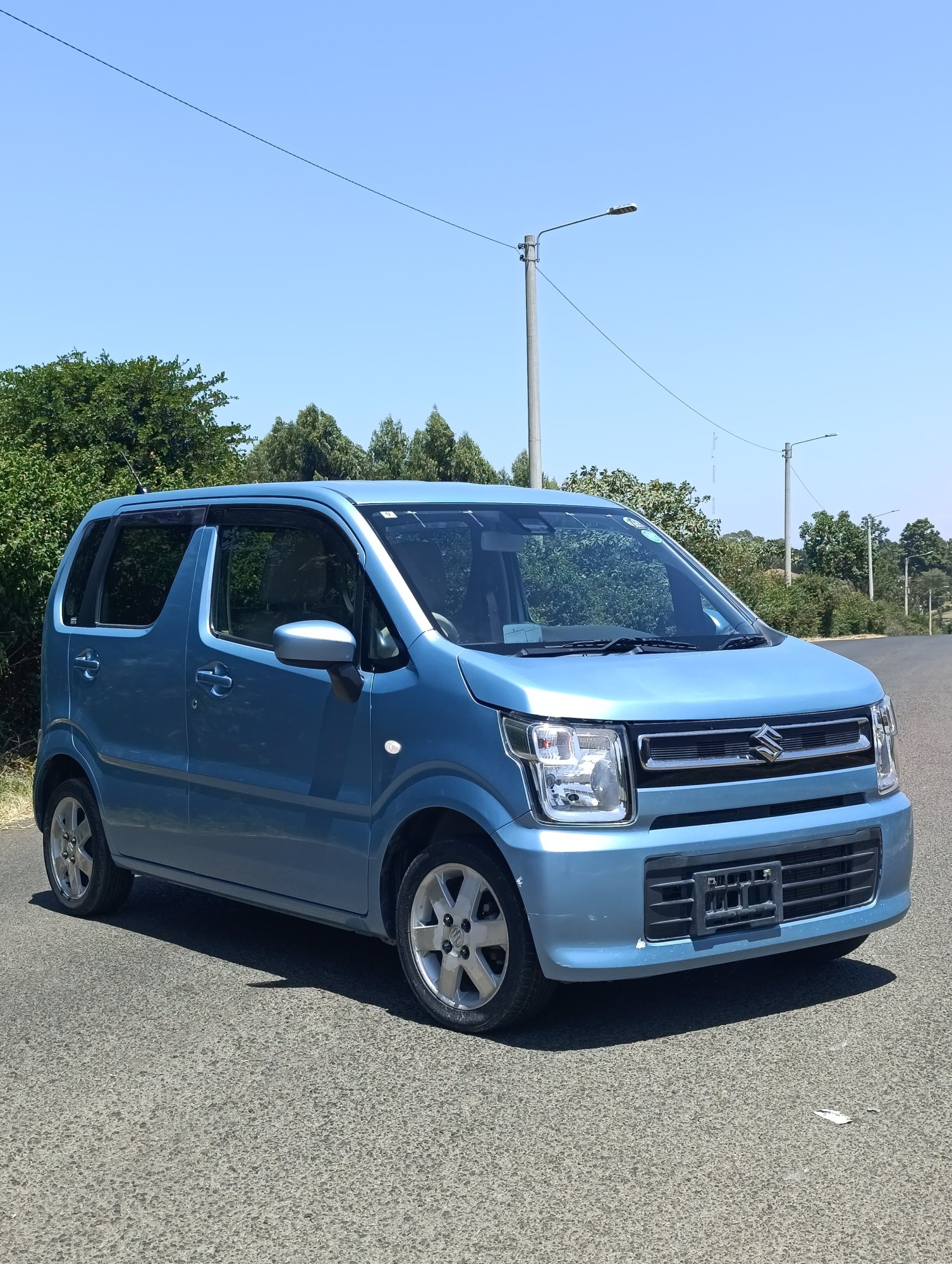 Vehicle photo thumbnail 2