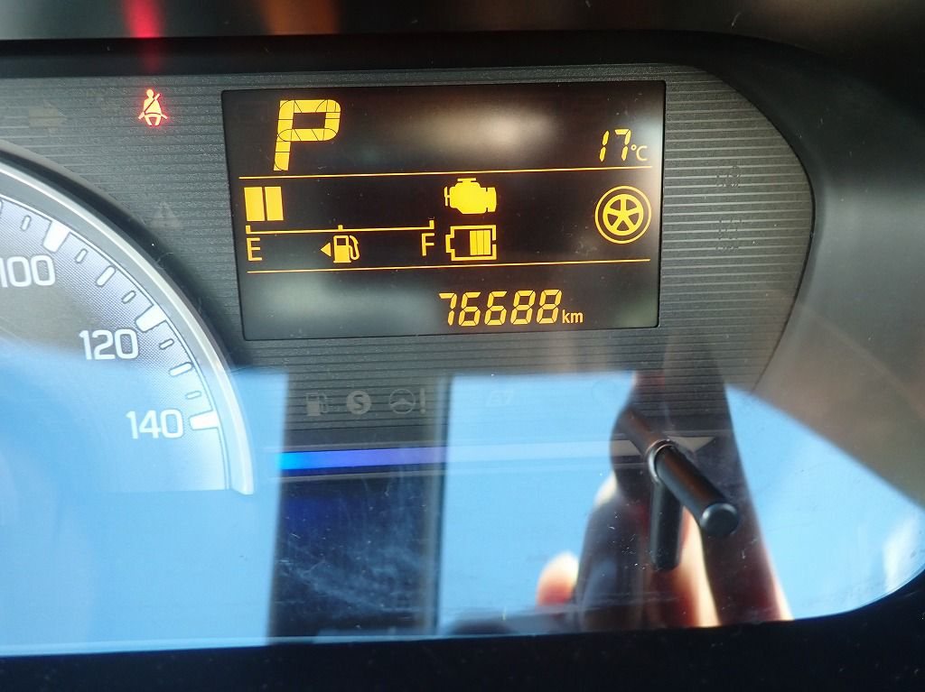 Vehicle photo thumbnail 3