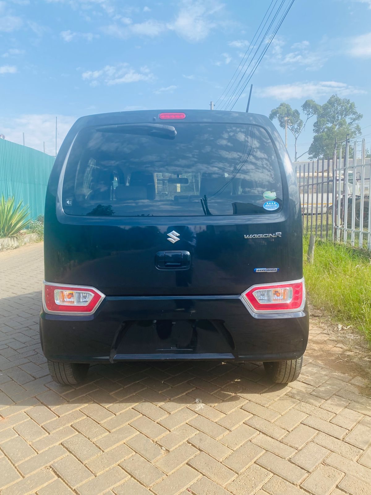 Vehicle photo thumbnail 2